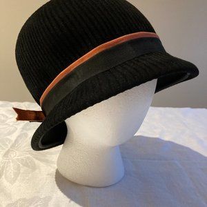 Vintage 60s TOSCANO Charmaine Original Black Felt Bow CLOCHE HAT Made in Italy